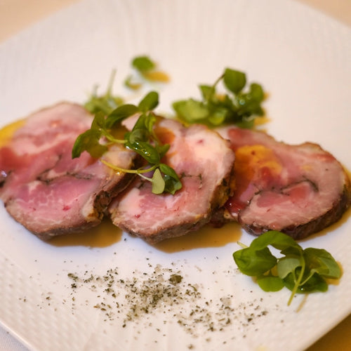 豚肩ロースのポルケッタ(ミシュラン1つ星店鈴木シェフ監修)