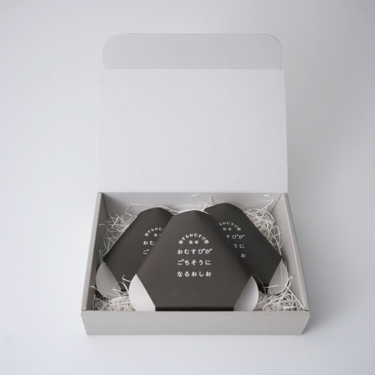 【ギフトBOX】おむすびがごちそうになるおしお　[オリジナルパッケージ3個セット]